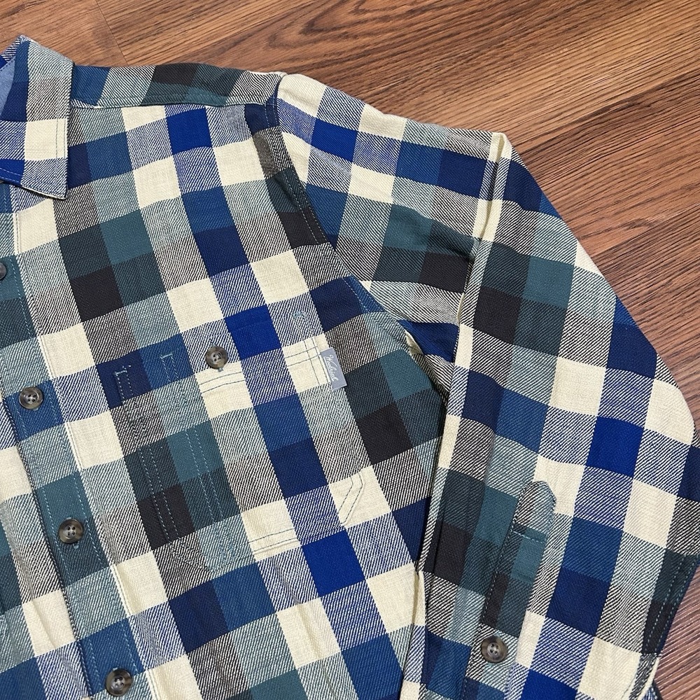 Woolrich Plaid Flannel Button Down Shirt Men's Large Green Outdoor Classic Heavy - Picture 3 of 11